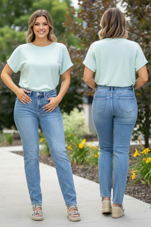 Risen Jeans Denim - 1395 - Risen Jeans - Medium Wash - Straight leg - 2X - NWT